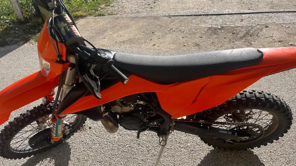 KTM 250 EXC TPI (2020)  (2)