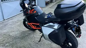 KTM 1290 Super Adventure S (2017 - 20)  (3)
