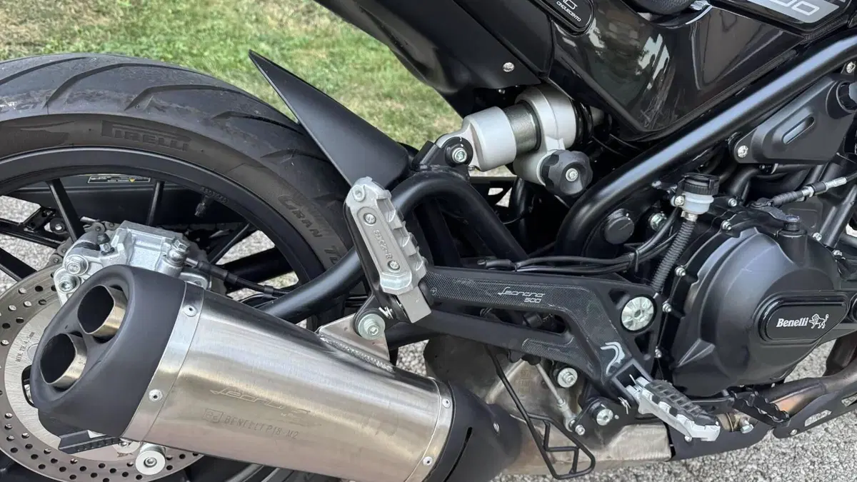 Benelli Leoncino 500 ABS (2017 - 20)  (8)