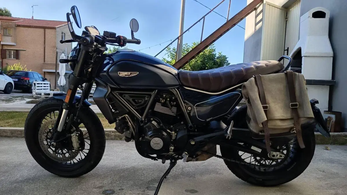 Ducati Scrambler 800 Nightshift (2023 - 24)  (2)