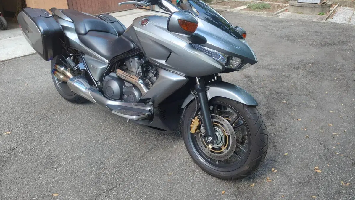 Honda DN-01  (2)