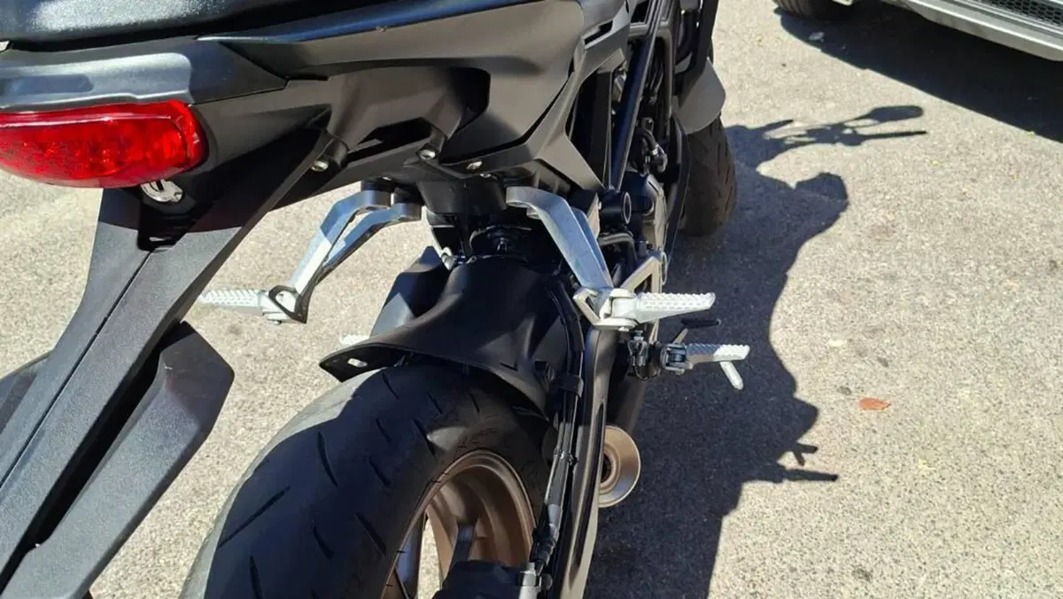 Honda CB 125 R (2021 - 23)  (6)