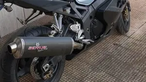 Suzuki GSX R 600 (2004 - 05)  (2)