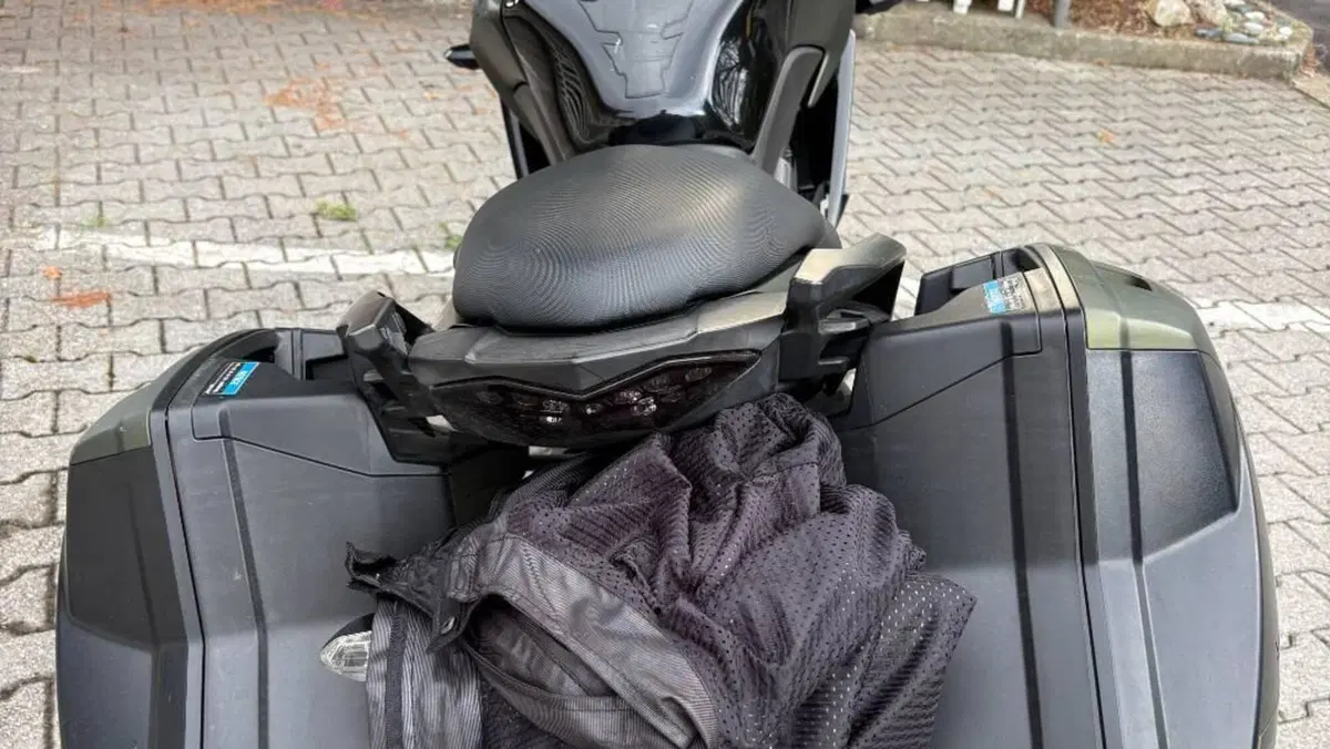 Kawasaki Versys 650 Grand Tourer (2017 - 20)  (4)
