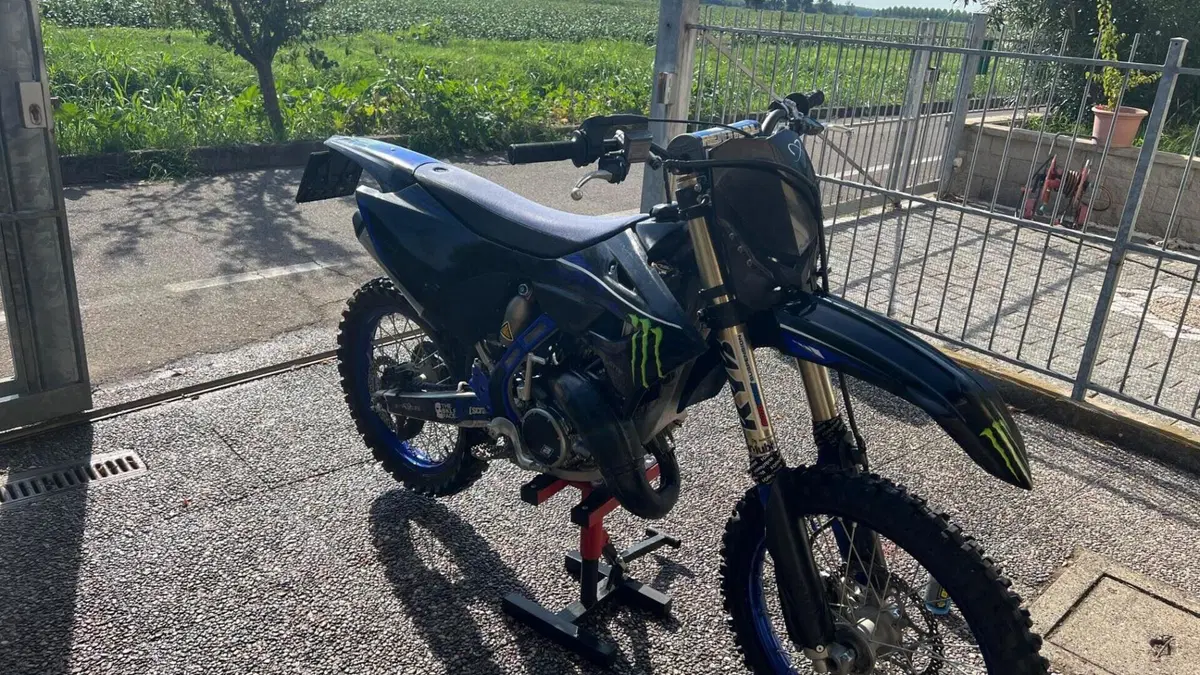 Yamaha YZ 125 Monster Energy (2023)  (3)