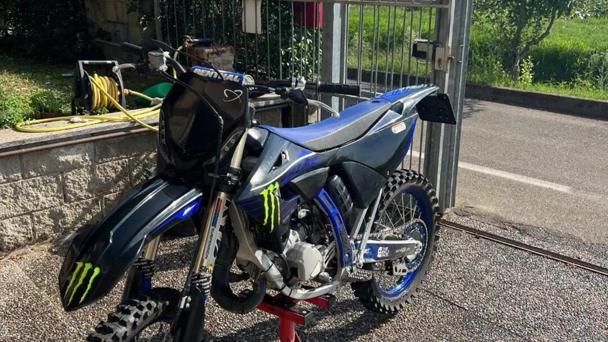 Yamaha YZ 125 Monster Energy (2023)  (4)