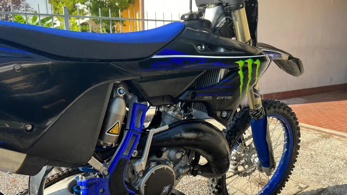 Yamaha YZ 125 Monster Energy (2023)  (6)