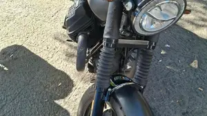 Moto Guzzi V7 III Stone Night Pack (2019 - 20)  (13)