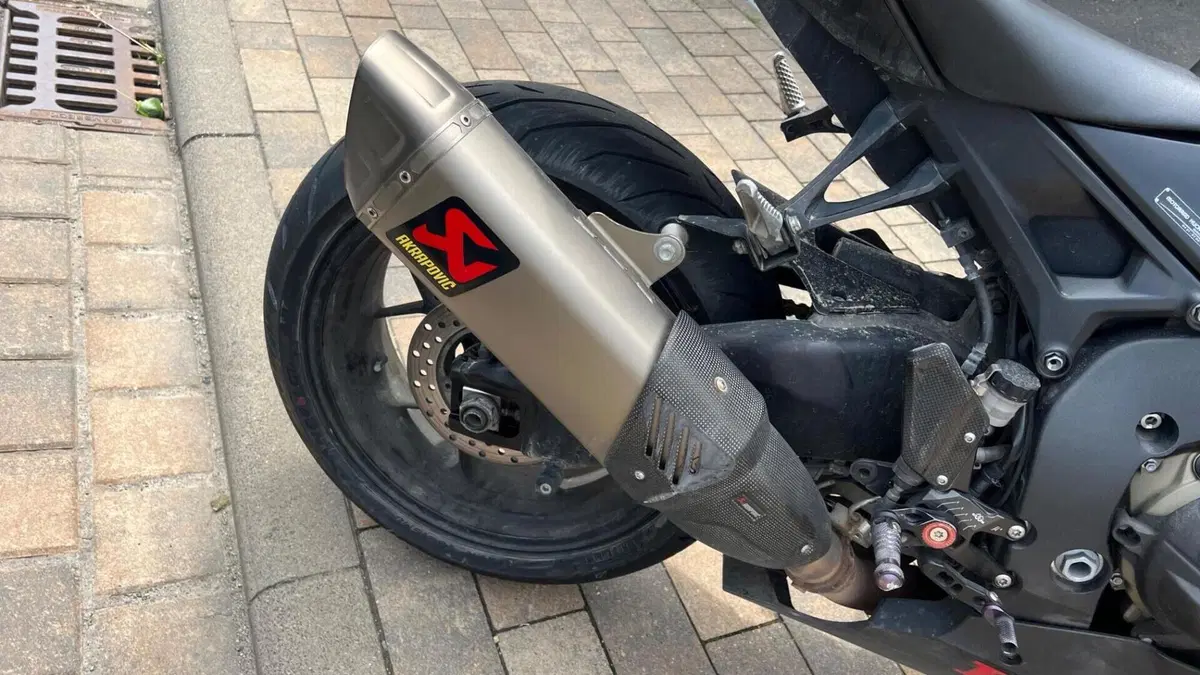 Honda CBR 1000 RR Fireblade (2017 - 19)  (5)