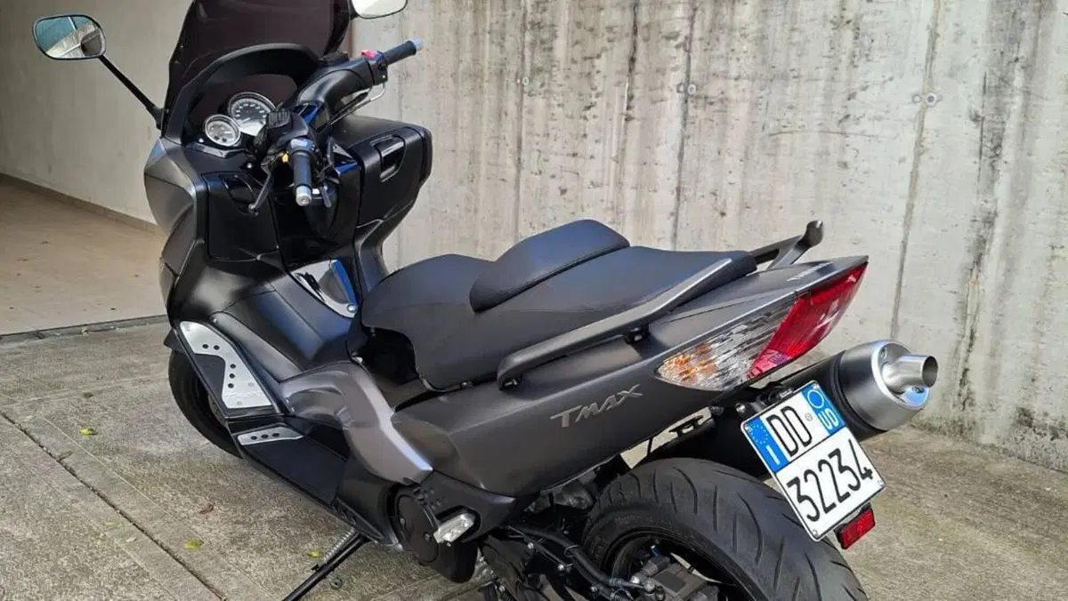 Yamaha T-Max 500 (2008 - 12)  (4)