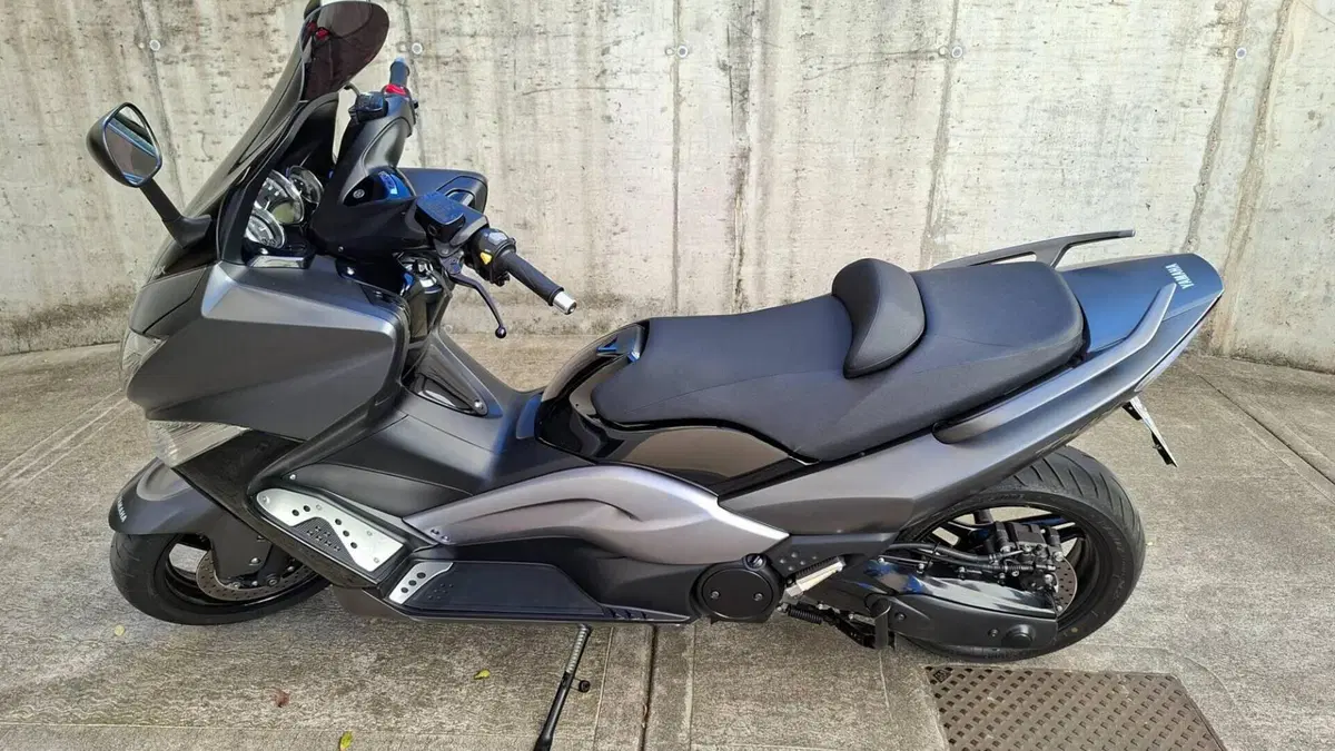 Yamaha T-Max 500 (2008 - 12)  (5)