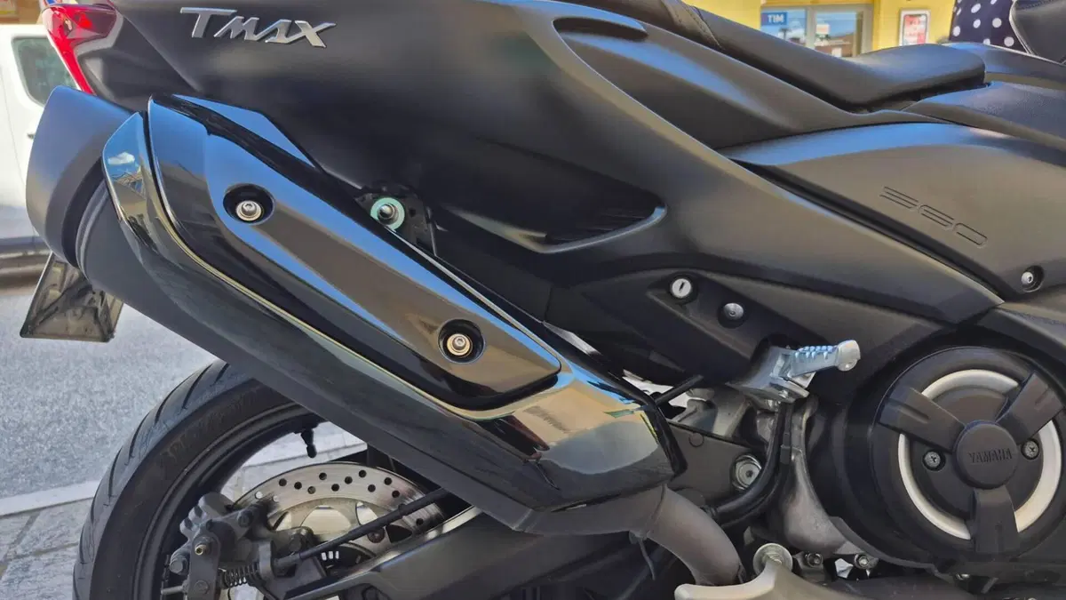 Yamaha T-Max 560 (2020 - 21)  (8)
