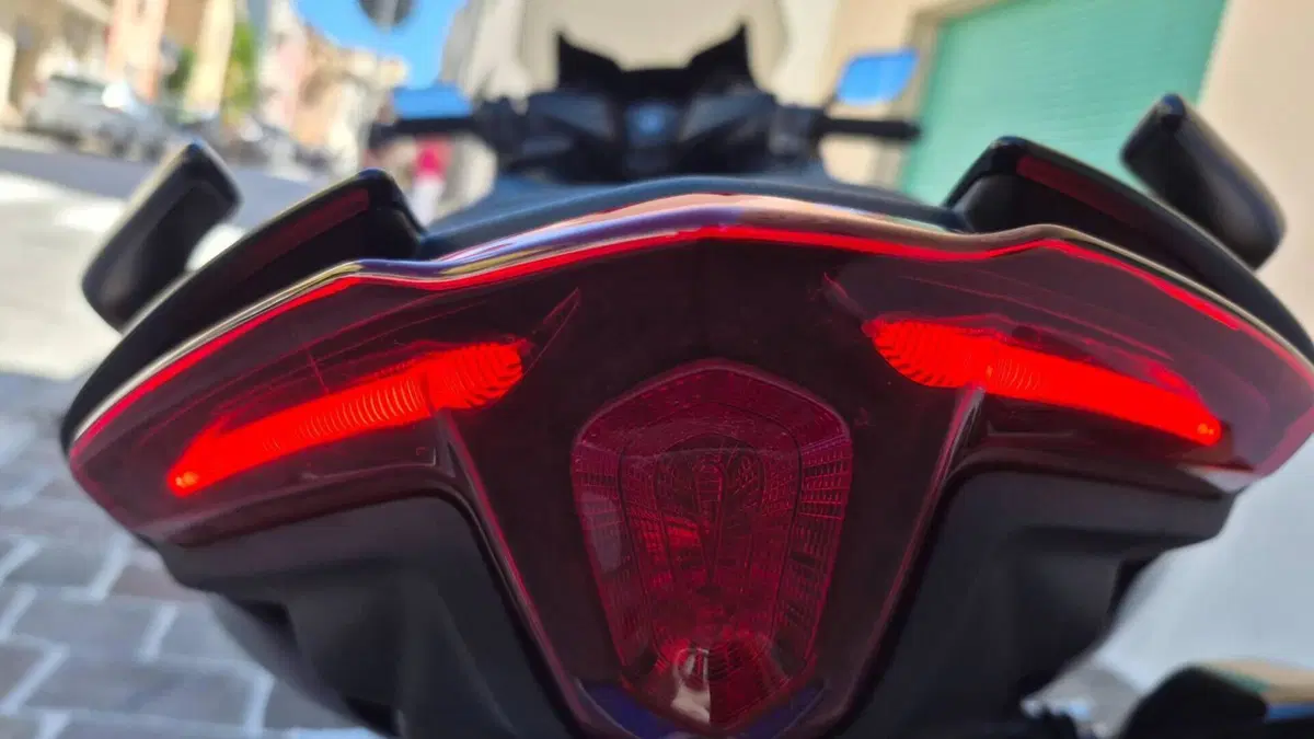 Yamaha T-Max 560 (2020 - 21)  (12)