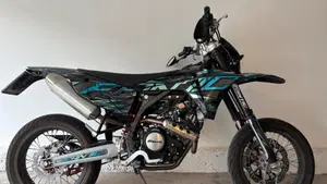 Fantic Motor XMF 125 Motard Performance 4T (2023 - 24)  (2)