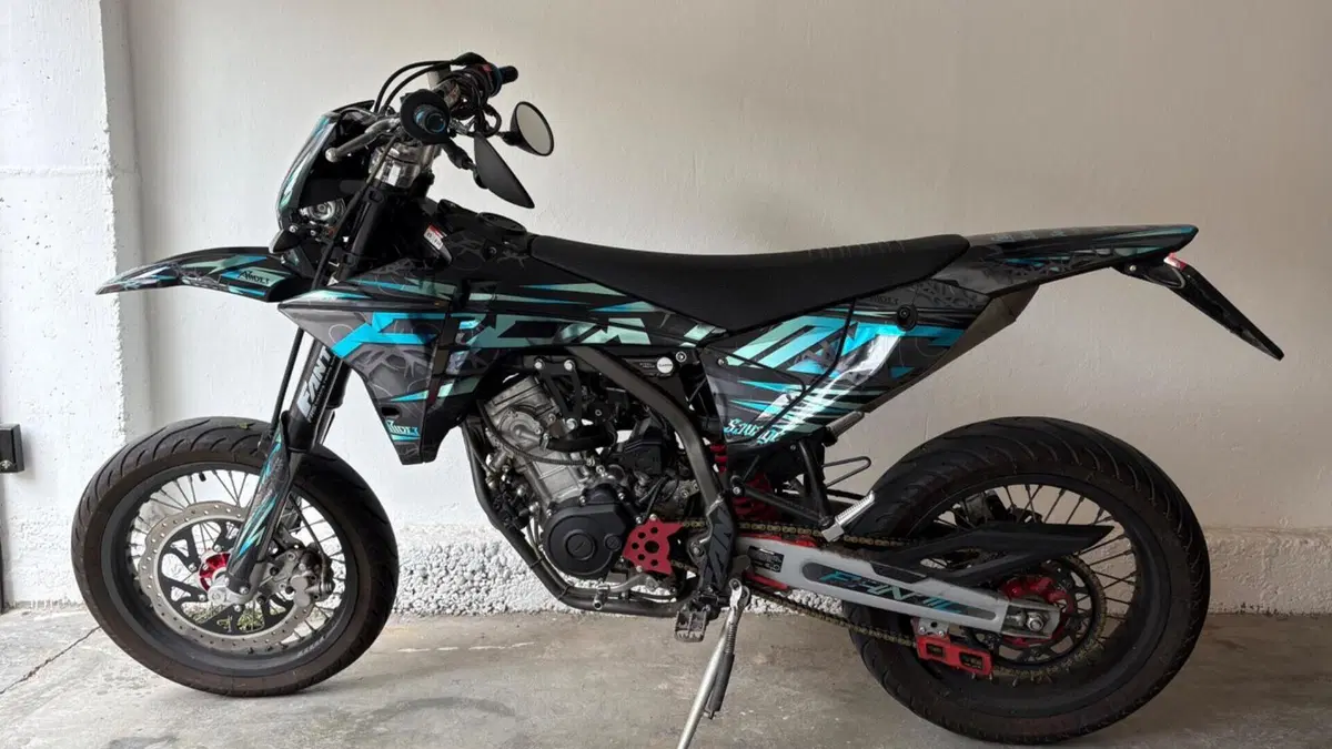 Fantic Motor XMF 125 Motard Performance 4T (2023 - 24) 