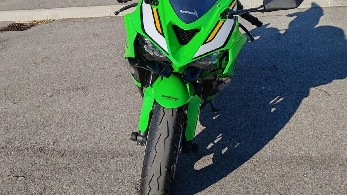 Kawasaki Ninja 636 ZX-6R (2024 - 26)  (2)