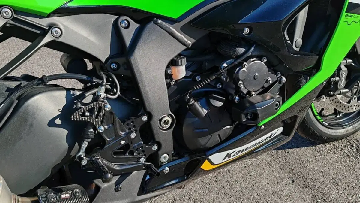 Kawasaki Ninja 636 ZX-6R (2024 - 26)  (5)