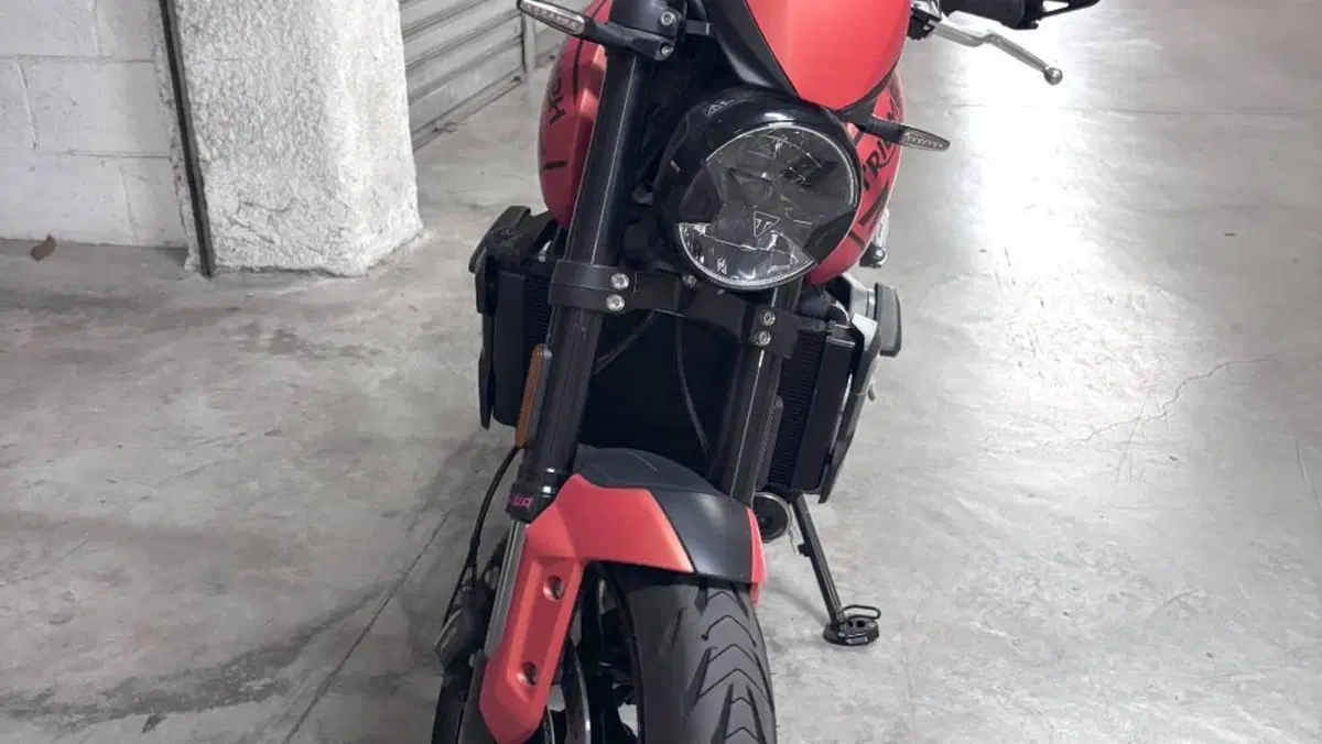 Triumph Trident 660 (2021 - 24)  (3)