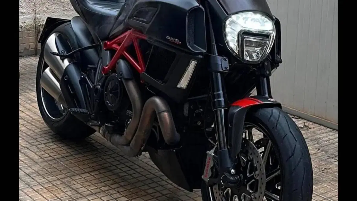 Ducati Diavel 1200 (2014 - 16) 