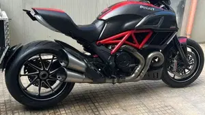 Ducati Diavel 1200 (2014 - 16)  (2)