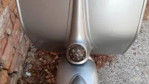 Vespa   (10)