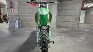 Kawasaki KX250 (1994 - 01)  (2)