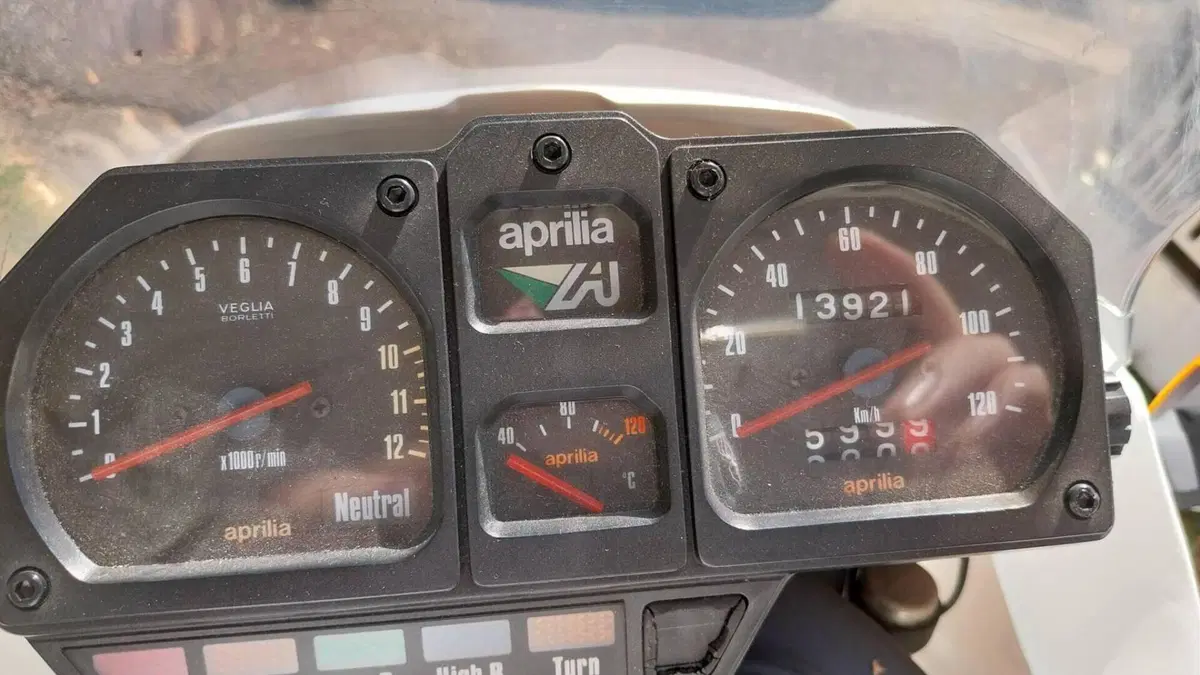 Aprilia   (7)