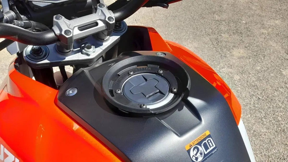 Suzuki V-Strom 1050XT Pro (2020 - 23)  (7)