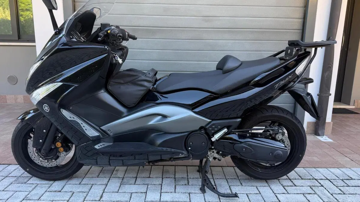 Yamaha T-Max 500 (2008 - 12)  (2)