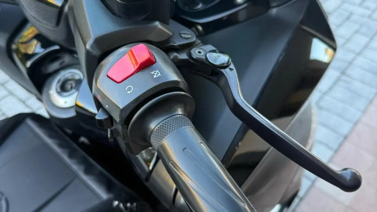 Yamaha T-Max 500 (2008 - 12)  (6)