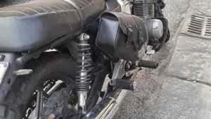 Suzuki   (5)
