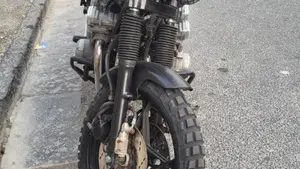 Suzuki   (3)