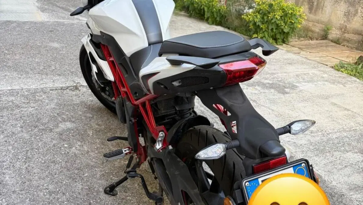 Benelli BN 125 (2021 - 25)  (4)