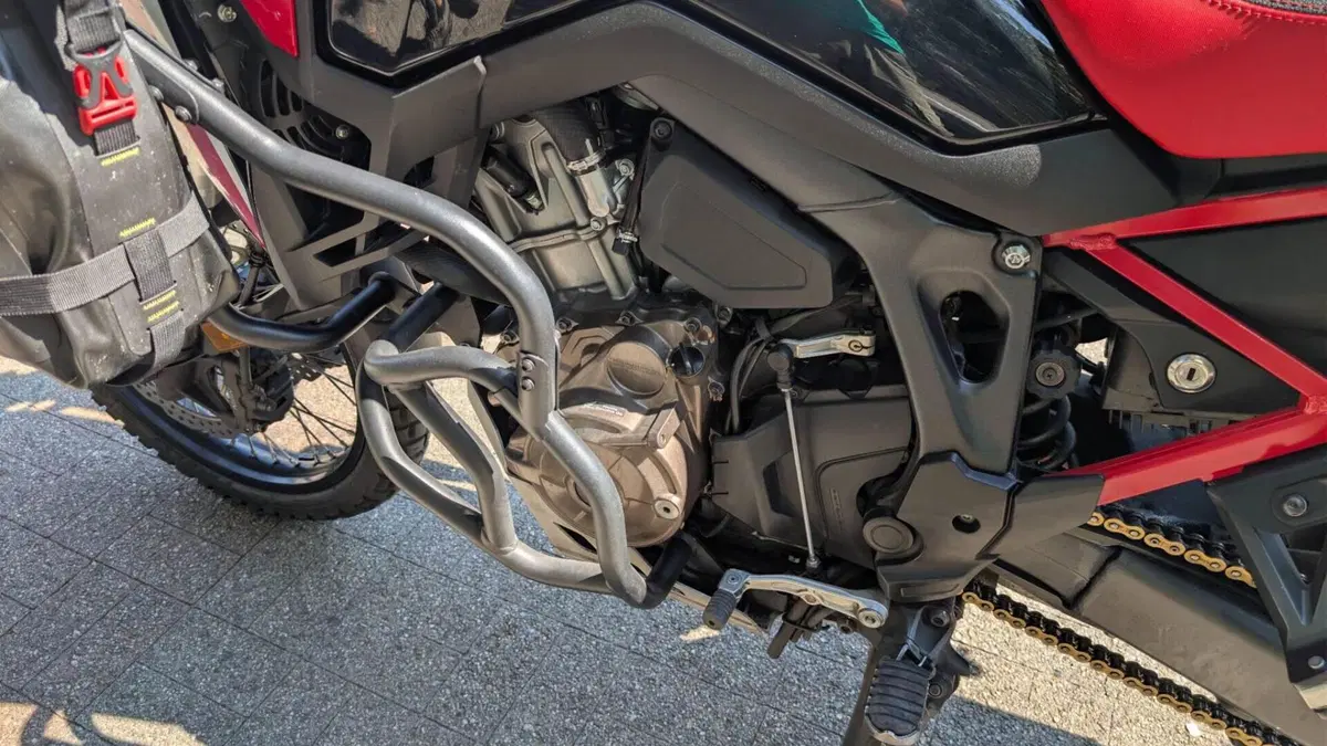 Honda Africa Twin CRF 1100L Urban (2020 - 21)  (13)