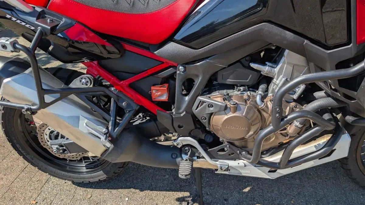 Honda Africa Twin CRF 1100L Urban (2020 - 21)  (14)