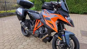 KTM 1290 Super Duke GT (2021 - 25)  (3)