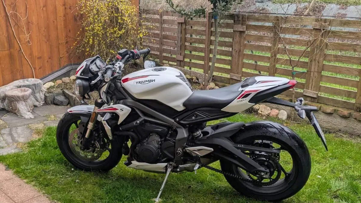 Triumph Street Triple S (2020 - 23)  (4)
