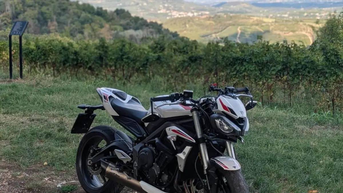 Triumph Street Triple S (2020 - 23)  (6)