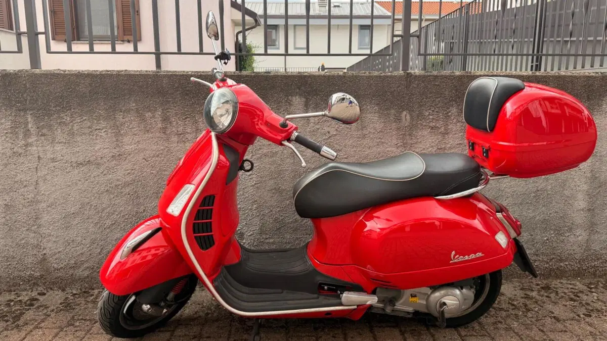 Vespa GTS 300 Super ABS (2014 - 16) 