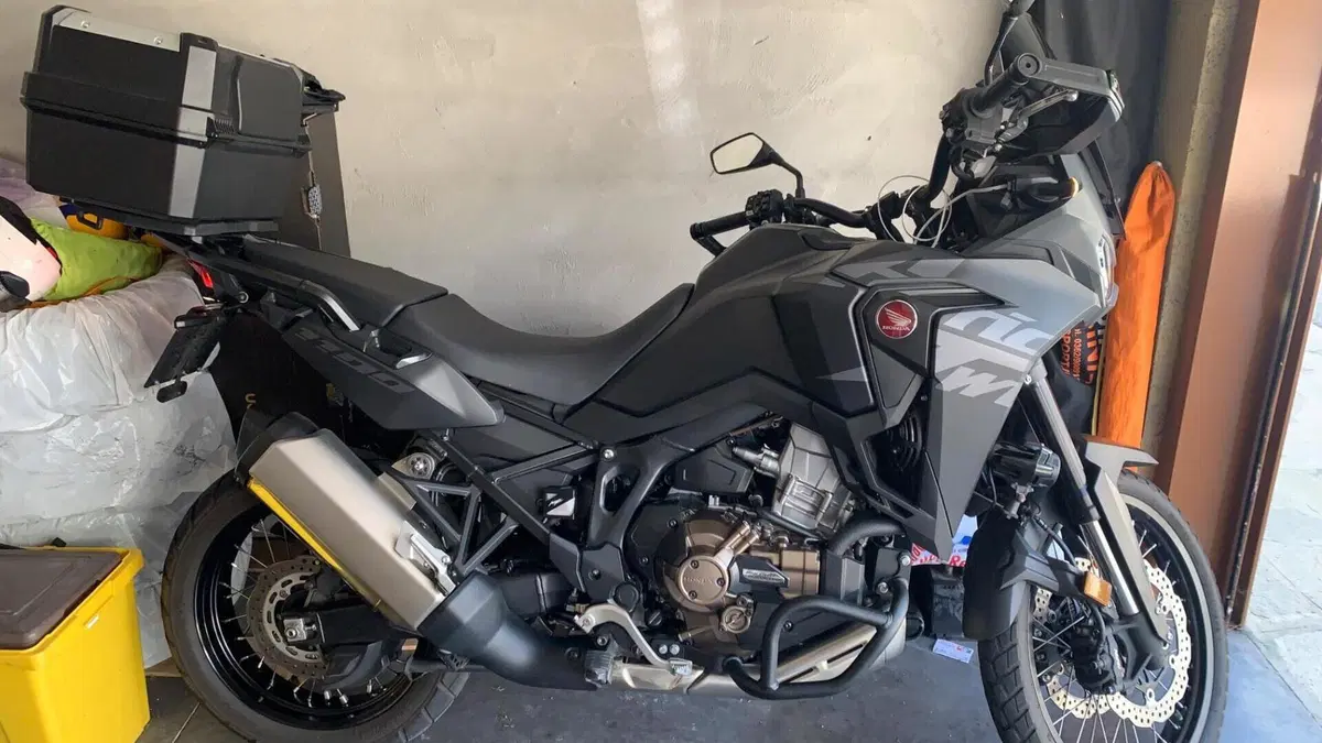 Honda Africa Twin CRF 1100L (2022 - 23)  (9)