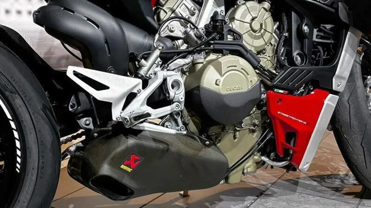 Ducati Streetfighter V4 1100 (2020)  (4)