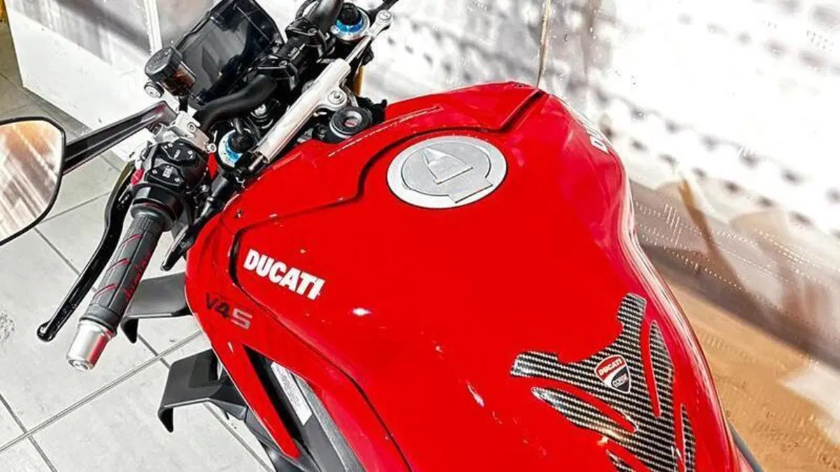 Ducati Streetfighter V4 1100 (2020)  (6)