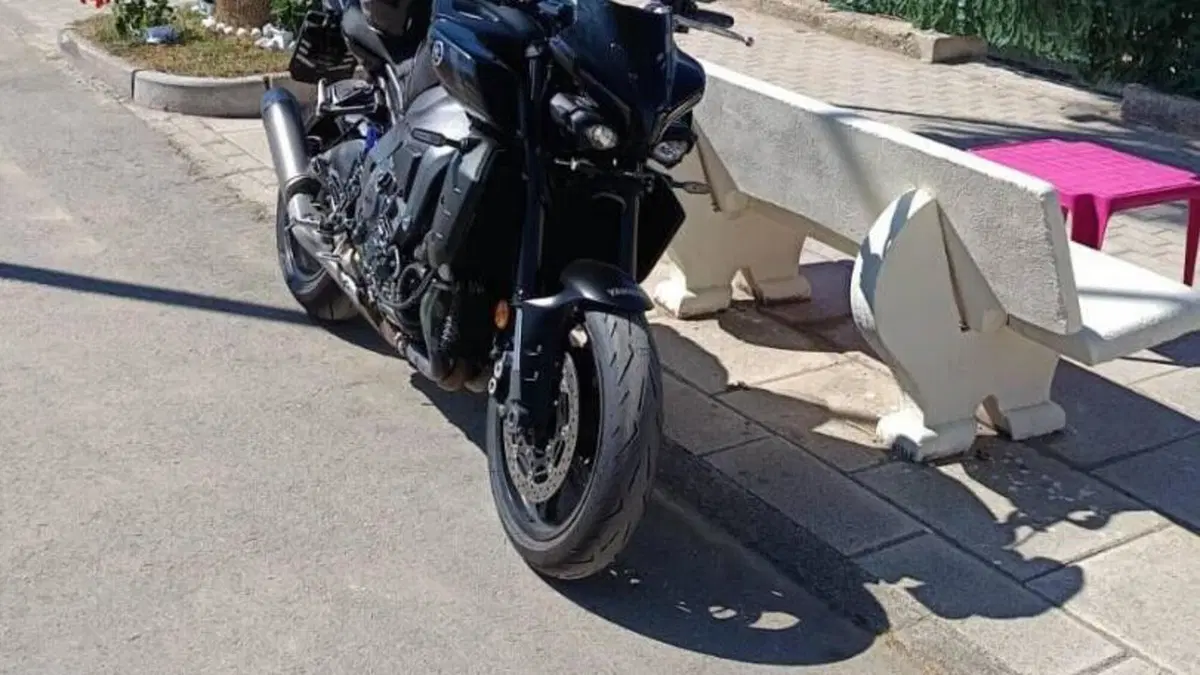 Yamaha MT-10 (2022 - 26)  (3)