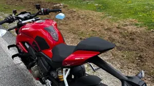 Ducati Streetfighter V4 1100 (2021 - 22)  (2)