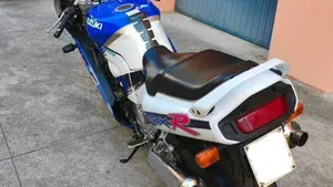 Suzuki   (3)
