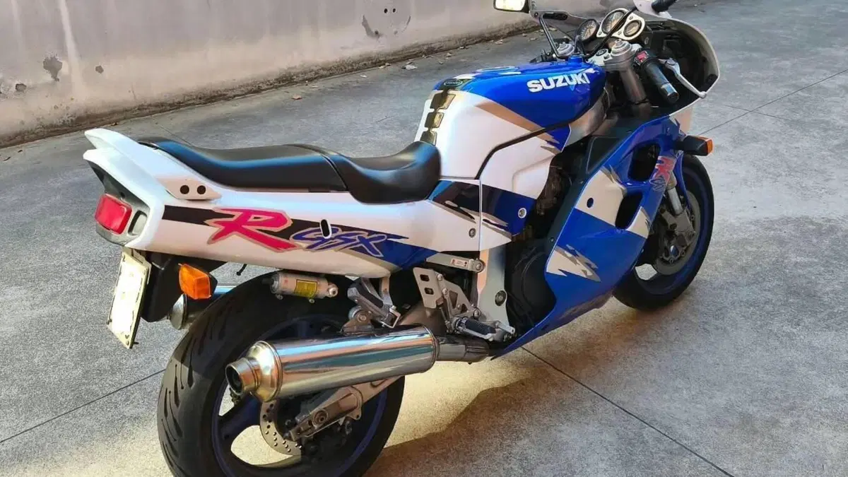 Suzuki   (6)