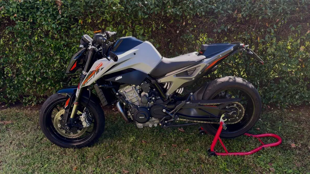 KTM 790 Duke L (2023 - 24)  (4)