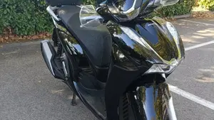 Honda SH 350 (2021 - 24)  (3)