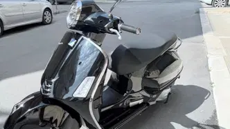 Vespa GTS 125 Super (2021 - 24) usata
