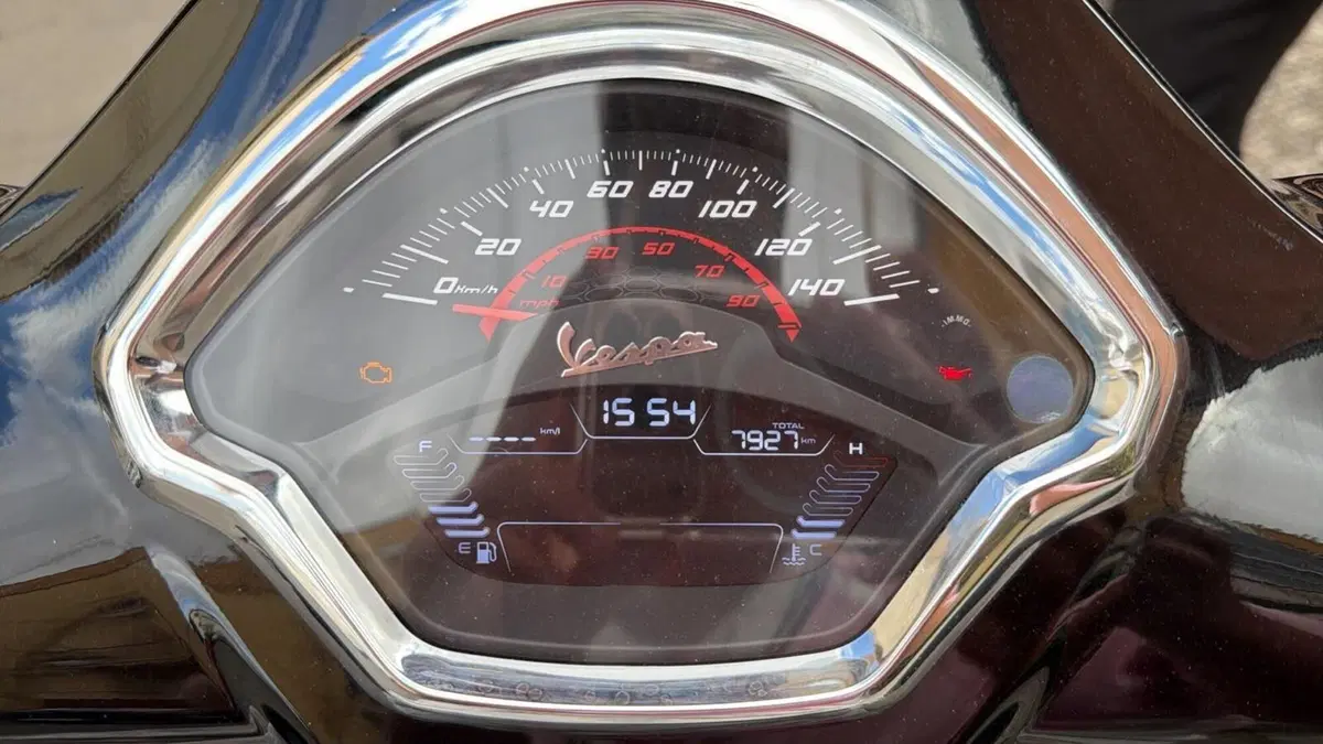 Vespa GTS 125 Super (2021 - 24)  (6)